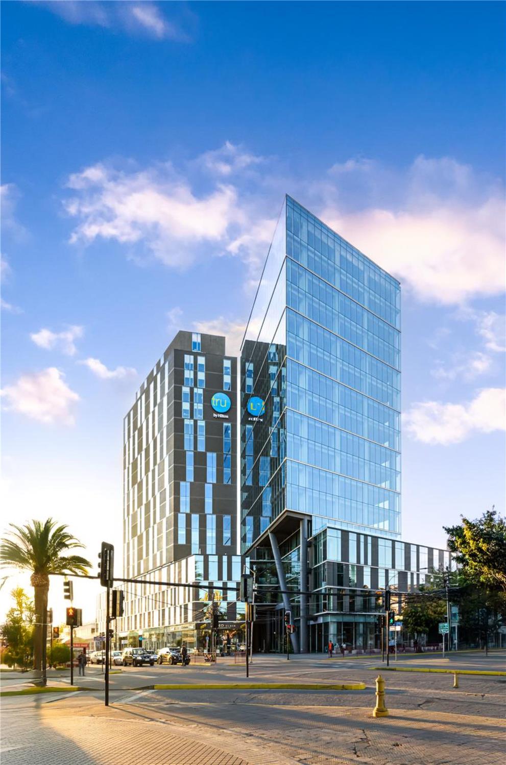 Tru By Hilton Chillan Ferrat 1