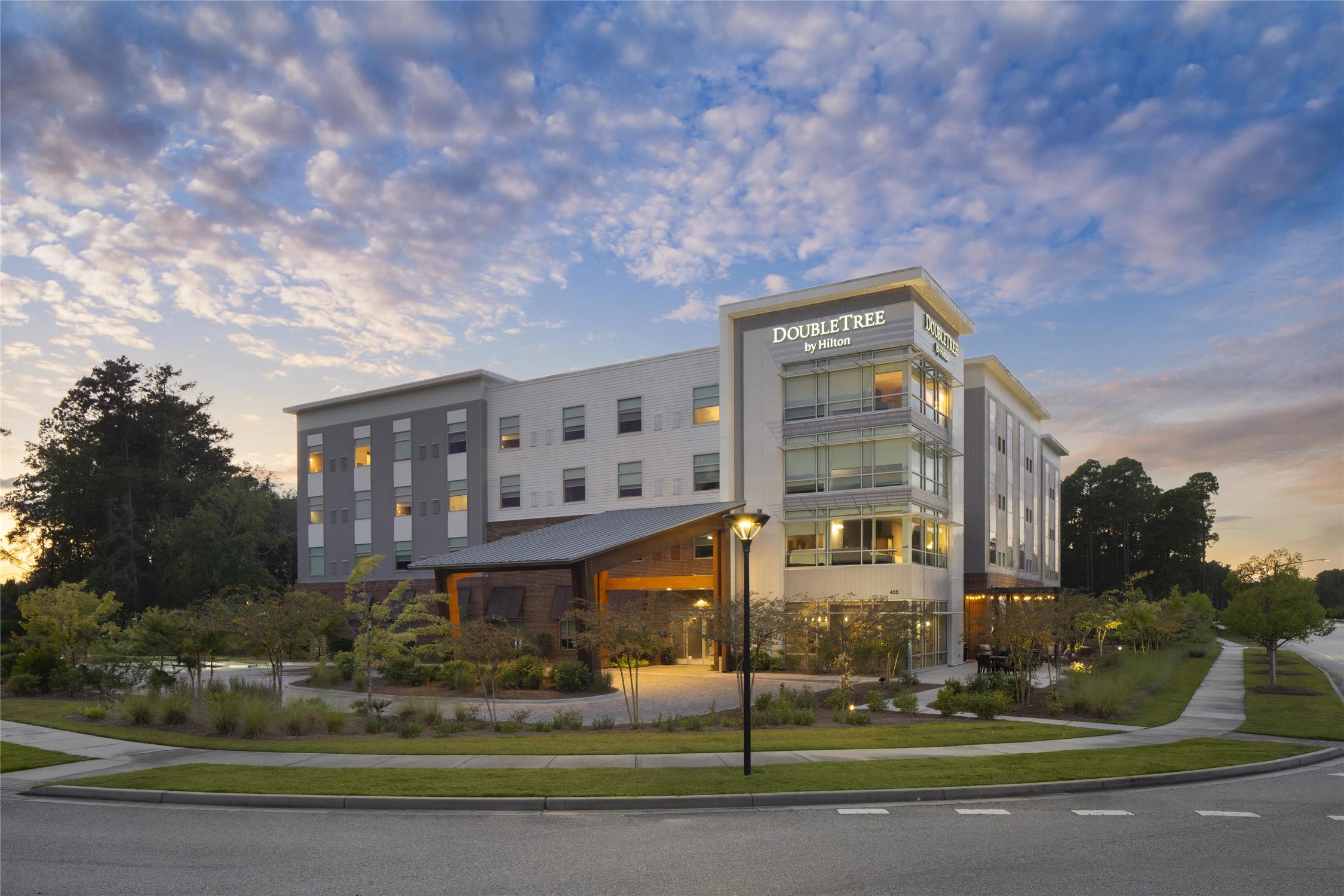 DoubleTree by Hilton Summerville Nexton 1