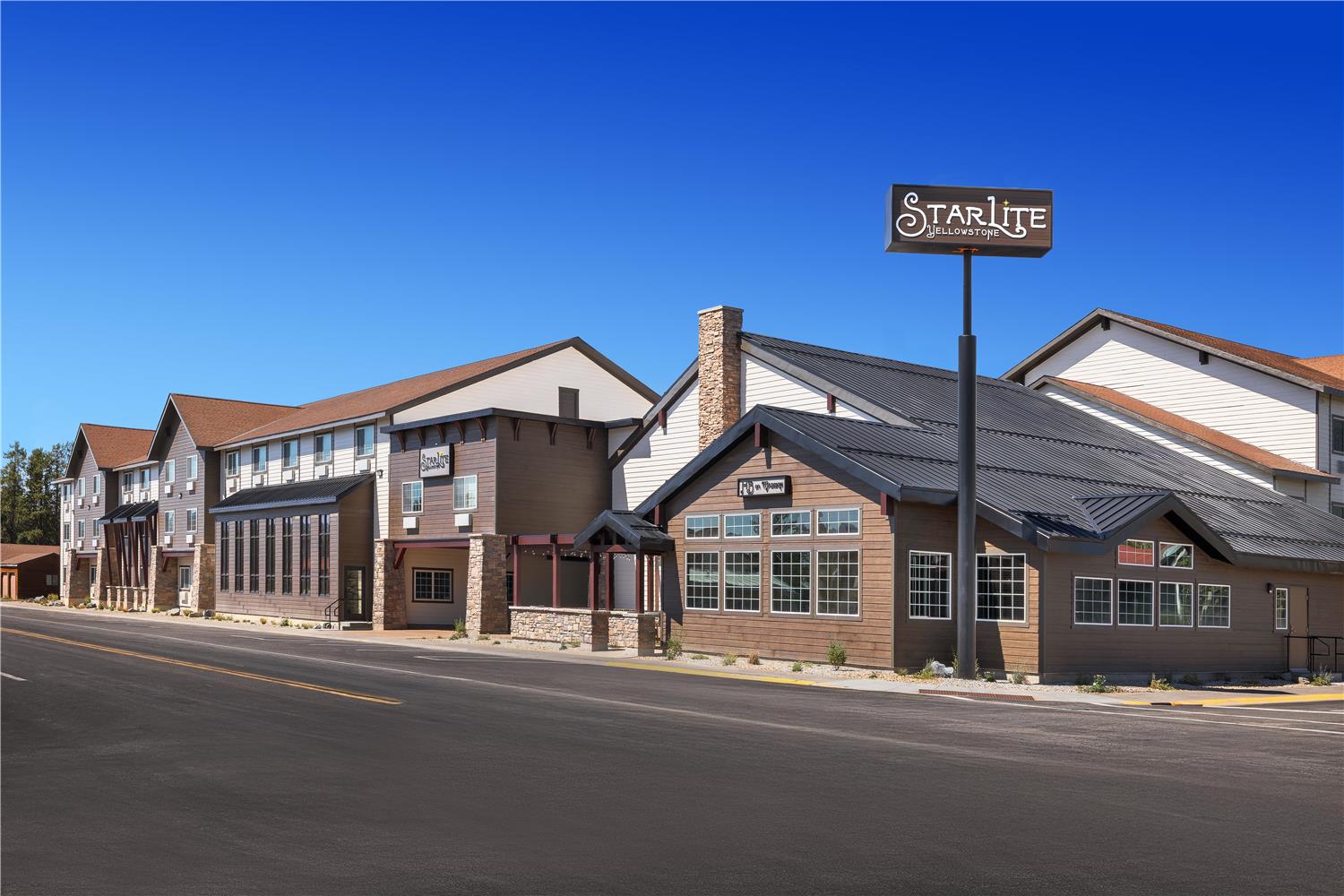 Starlite Yellowstone, Tapestry Collection by Hilton 2