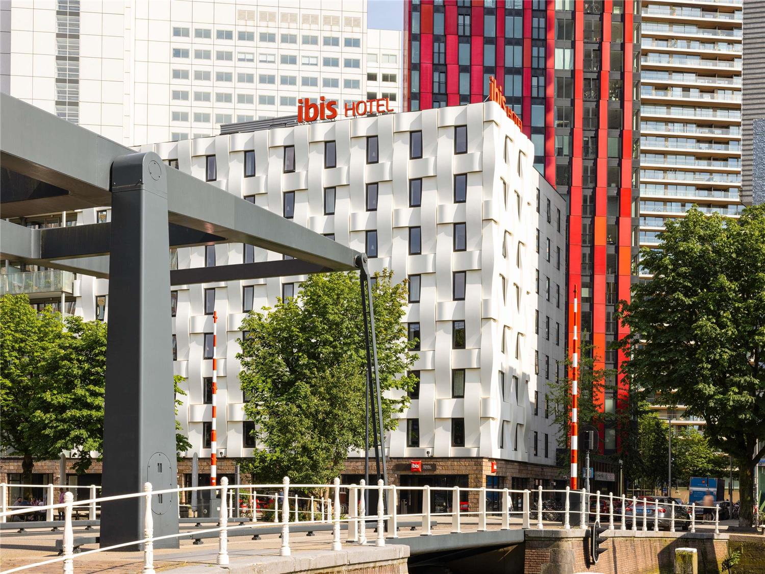 ibis Rotterdam City Centre 1