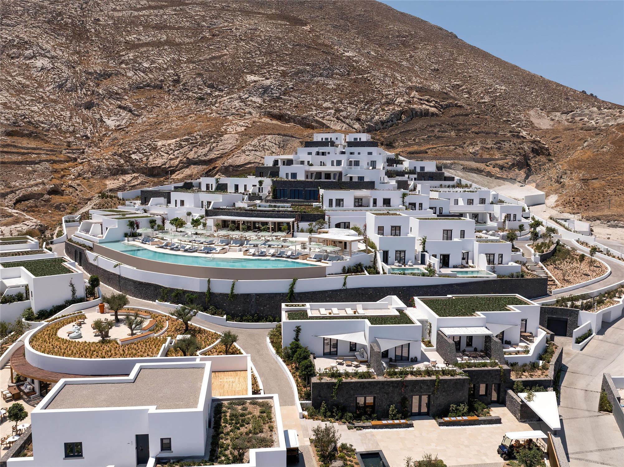 Sandblu Santorini, LXR Hotels 1
