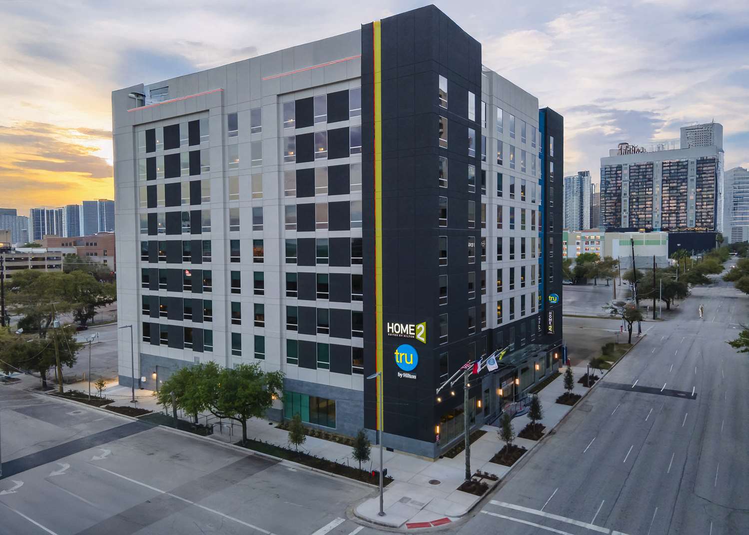 Home2 Suites By Hilton Houston Downtown Convention Center 2