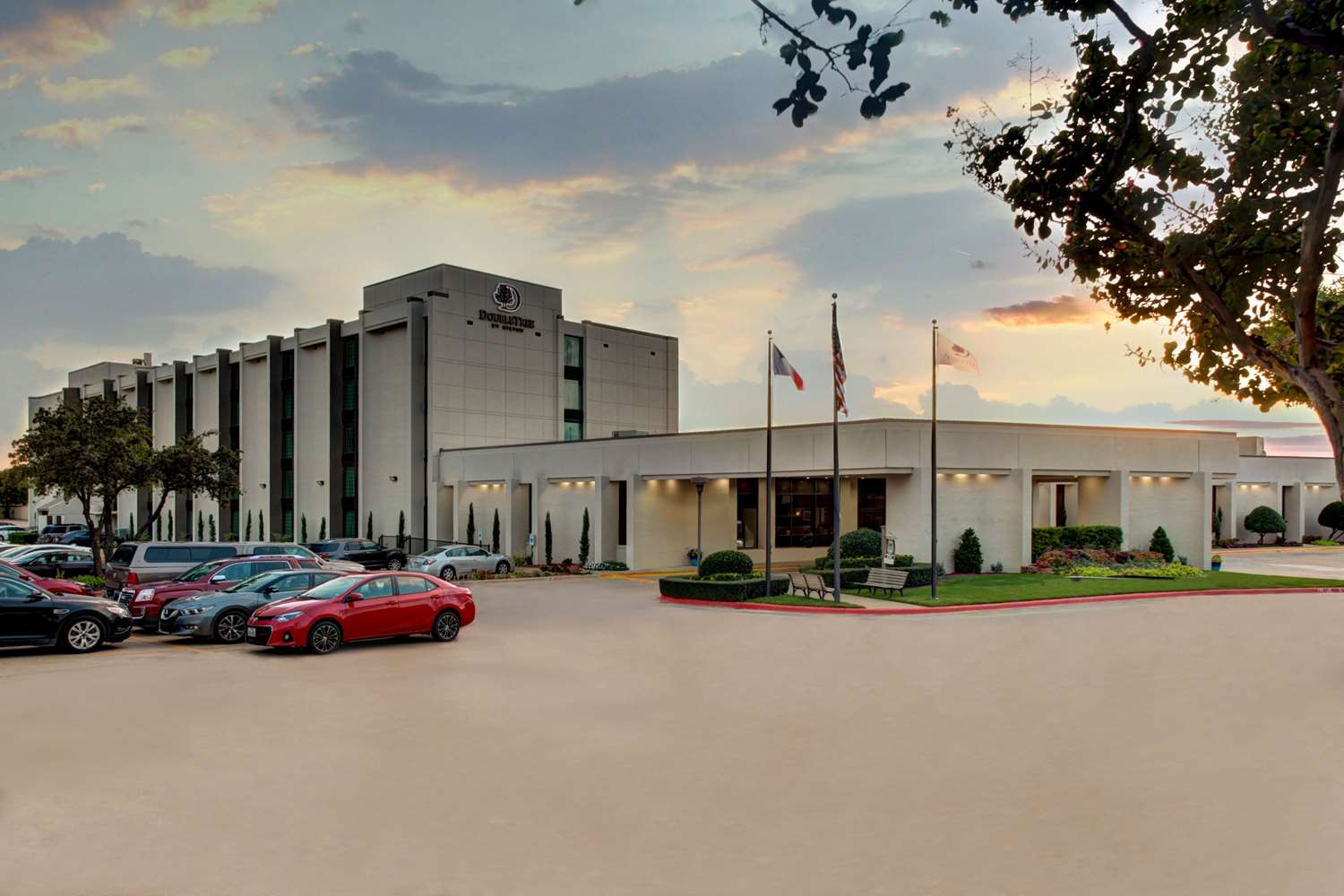 DoubleTree by Hilton Arlington DFW South 2