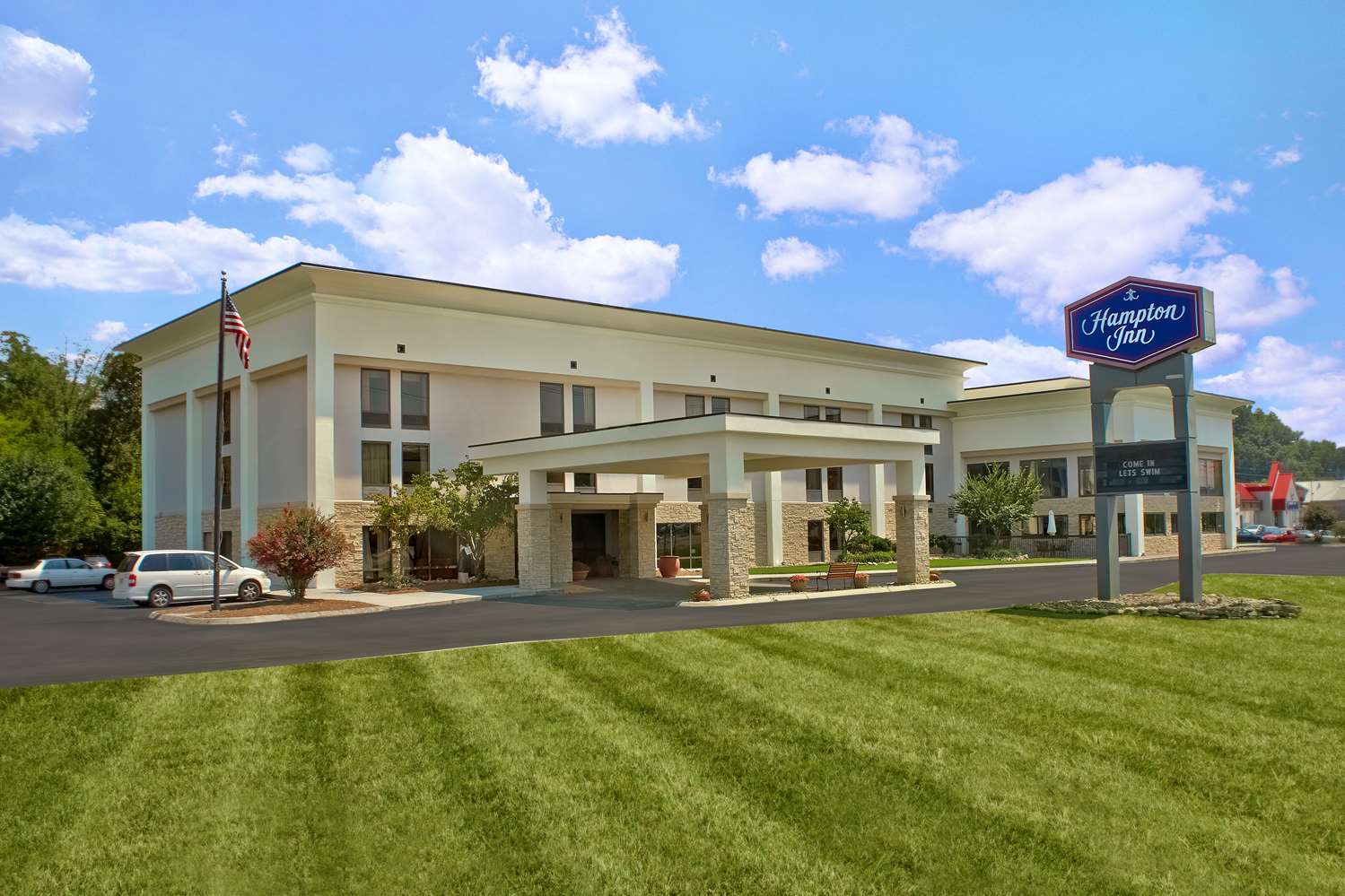 Hampton Inn Sevierville 1