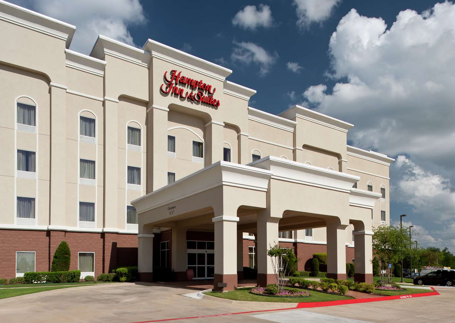 Hampton Inn & Suites Texarkana 1