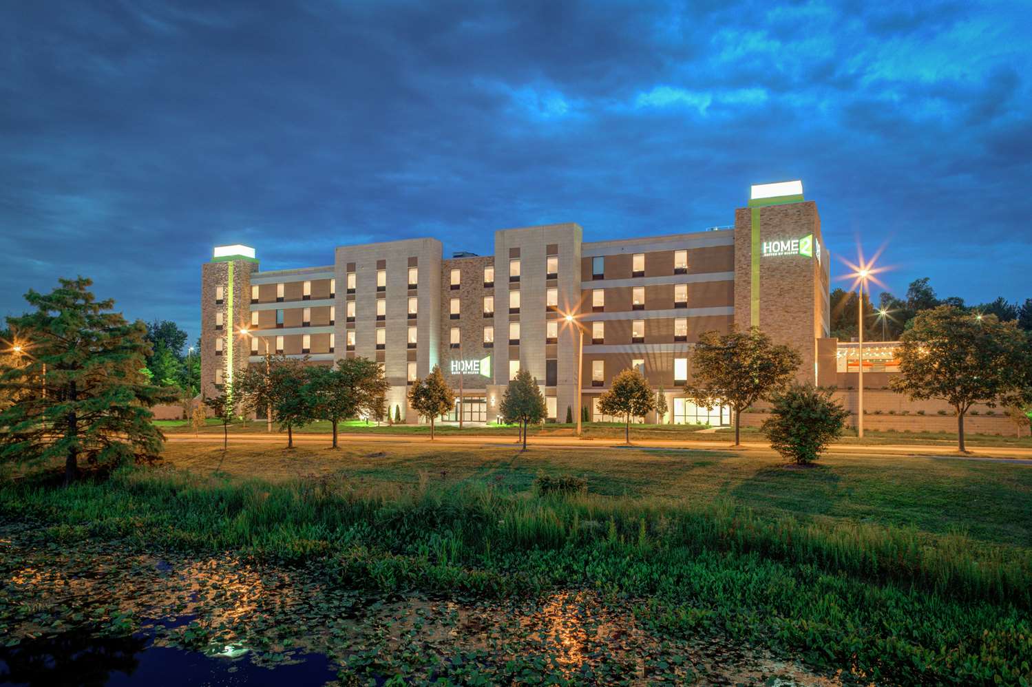 Home2 Suites by Hilton Bloomington 1