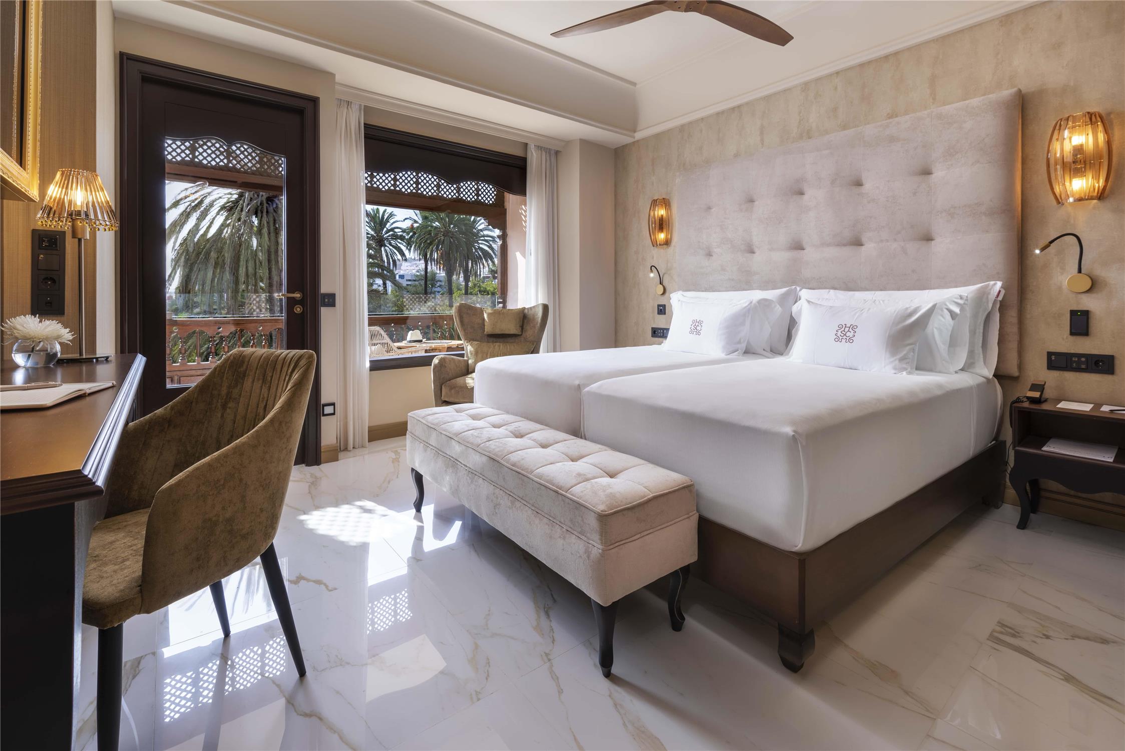 Deluxe Superior Room