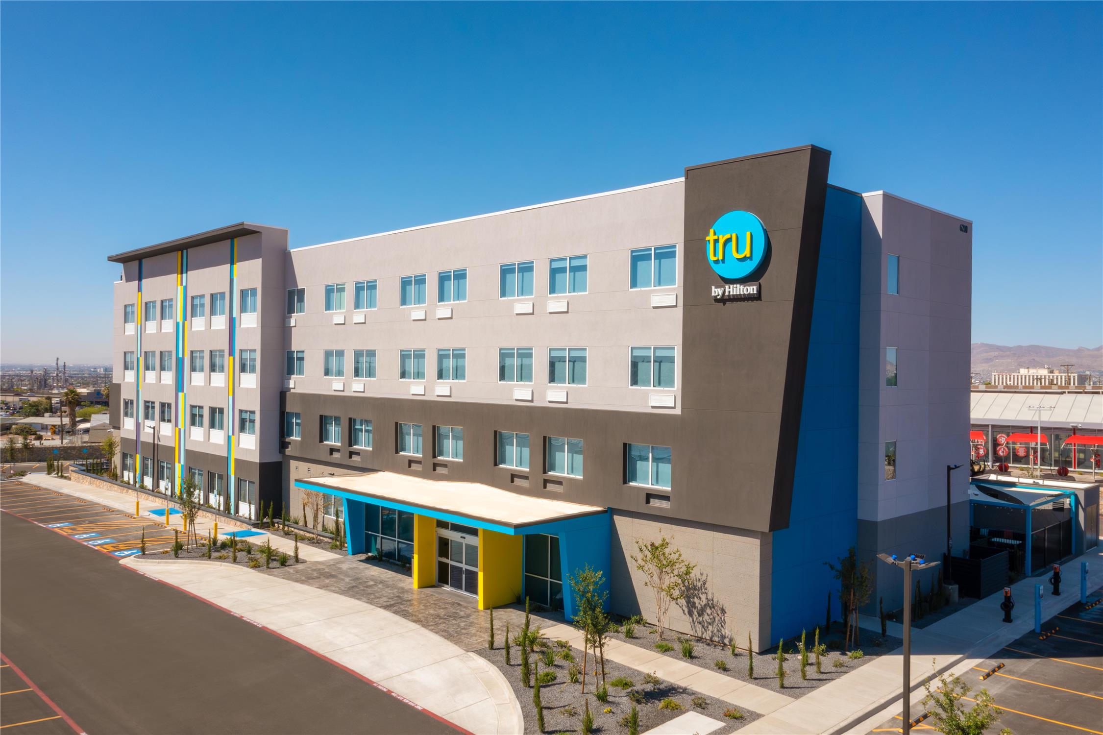 Tru By Hilton El Paso Airport 1