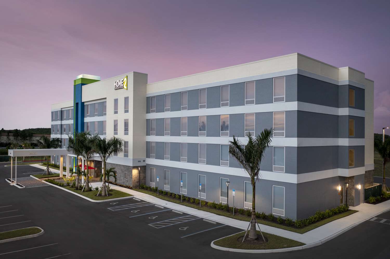 Home2 Suites by Hilton Fort Myers Airport 2