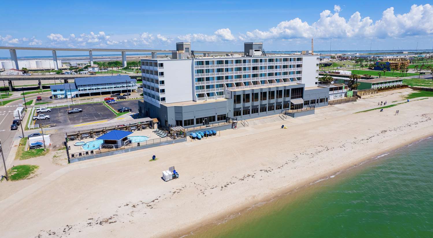 DoubleTree by Hilton Corpus Christi Beachfront 1
