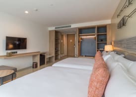Centara Grand Beach Resort Phuket 3