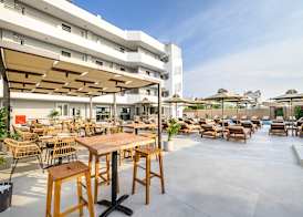 Nicolas Grand Suites, Adults Only 4
