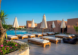 Hotel Pyriá 3