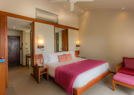 Centara Ras Fushi Resort & Spa Maldives - Adults only 4
