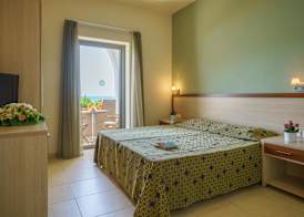 Alianthos Beach Hotel 2