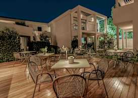 New Beach Hotel 5