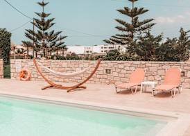 Almyra Apartments & Suites 4