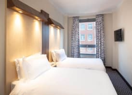 Royal National Hotel 3