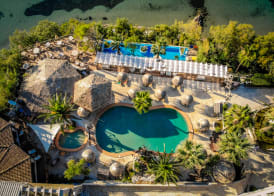 Gloria Maris Hotel Suites and Villas 4