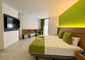 Hotel MG Poniente 5