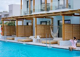 Paralos Lifestyle Beach 4