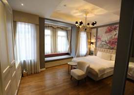 Royal Tophane 2