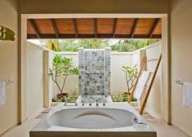 Niva Kurumba Maldives 5