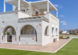 Sun and Moon Villas 4
