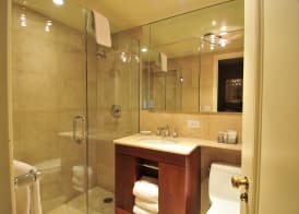Lombardy Hotel 5