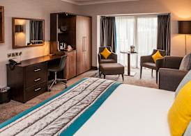 Elite Venue Selection Felbridge - Gatwick 3