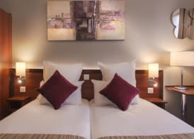 Hotel Izzy 4