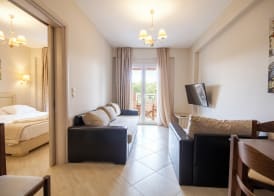 Robolla Beach Aparthotel 4