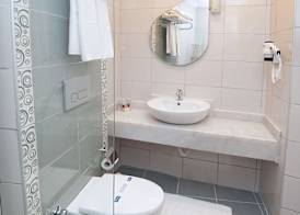 Azak Hotel 5