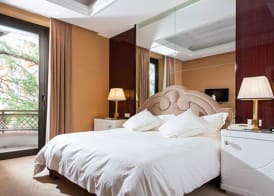 Lord Byron Hotel 3