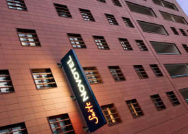 Novotel Suites Perpignan Centre - Grandes Suites & Confort Centre-Ville 5