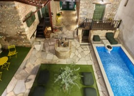 Athenian Residences 3