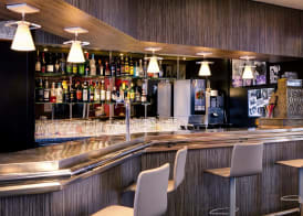 Hôtel Chromatics & Restaurant Hill Club by HappyCulture 3