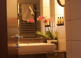 Friday Hotel 5