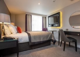 Ten Hill Place 3