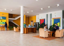 Apartamentos La Caleta 2