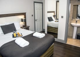 Base Serviced Apartments - Sir Thomas Street 2
