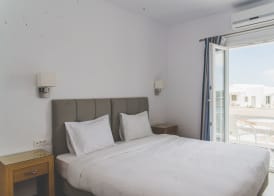 Super Paradise Hotel 5