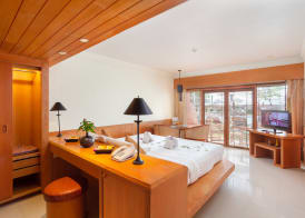 Seaview Patong Hotel 4