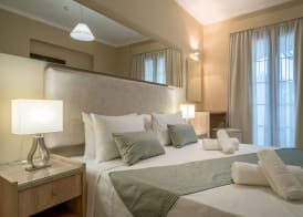 Golden Sun Hotel 3