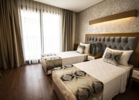 Eliza Hotel 2