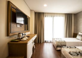 Eliza Hotel 3