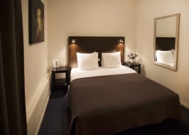 Quentin Canal House Hotel 2