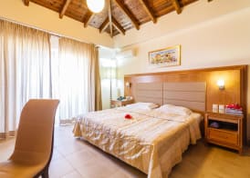 Natura Park Village Hotel & Spa 3