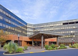 Crowne Plaza EDISON by IHG 3