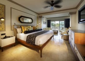 Grand Palladium Lady Hamilton Resort And Spa All-Inclusive 5